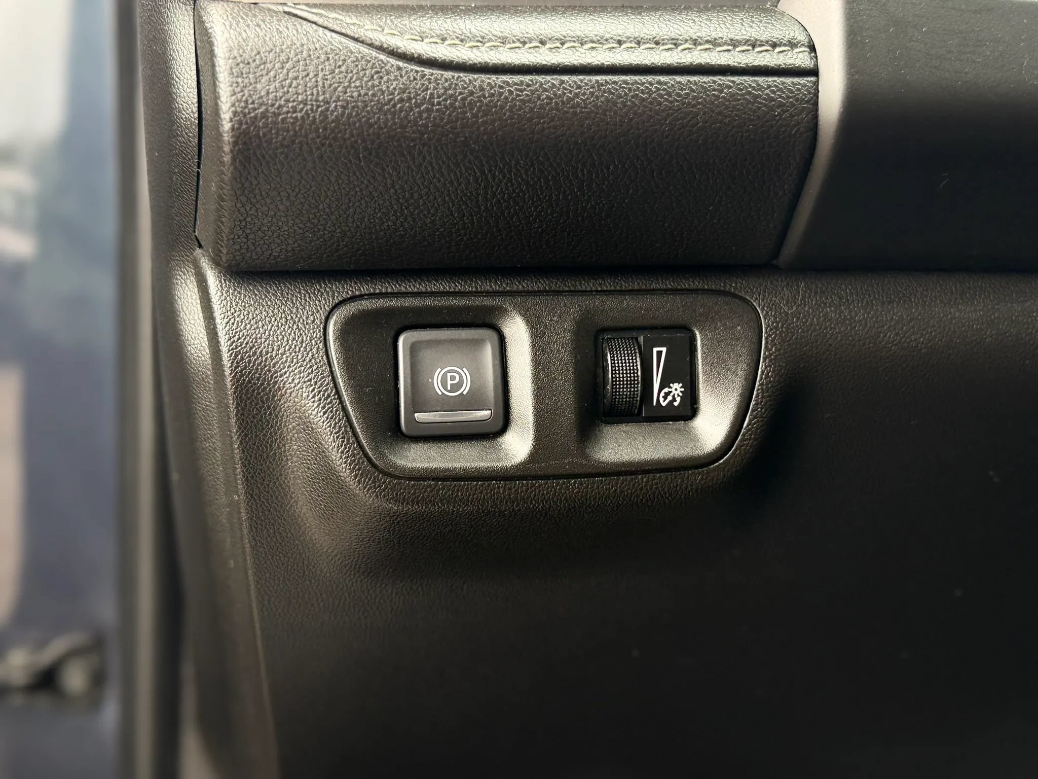Used 2019 GMC Acadia SLT FWD image 22