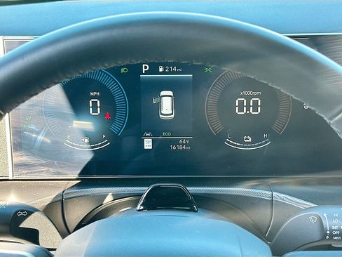 Used 2024 Hyundai Santa Fe SEL image 12