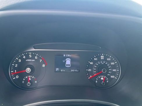 Certified 2021 Kia Soul LX FWD image 12