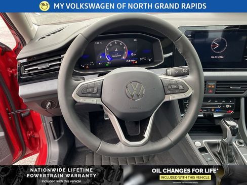 New 2026 Volkswagen Jetta SE image 8