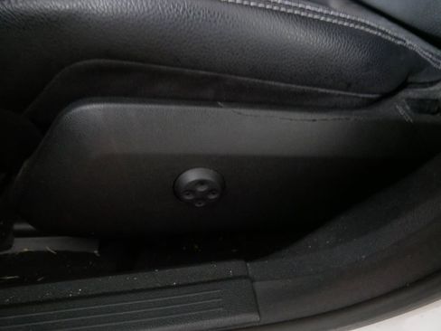 Used 2014 Mercedes-Benz E 350 E 350 image 16