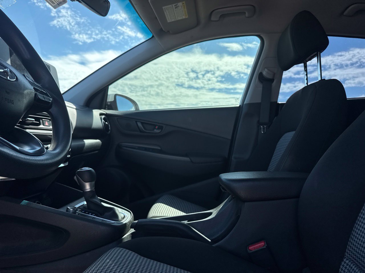 Used 2023 Hyundai Kona SE AWD/4WD image 42