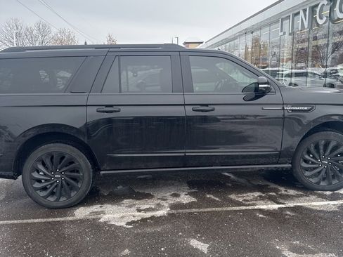 Used 2021 Lincoln Navigator L Reserve image 6