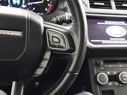 Used 2018 Land Rover Range Rover Evoque SE AWD/4WD image 30