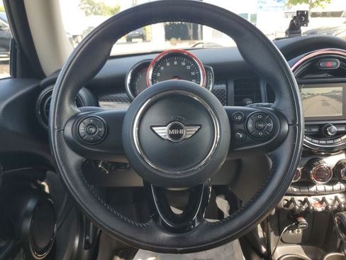Used 2018 MINI Cooper S FWD image 18