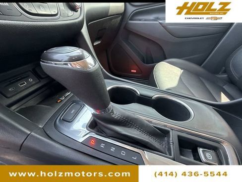 Certified 2020 Chevrolet Equinox Premier AWD/4WD image 17