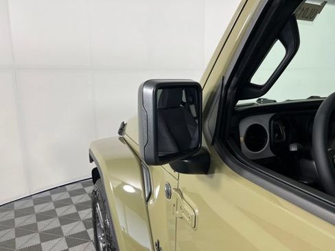 Used 2026 Jeep Gladiator Sport AWD/4WD image 14