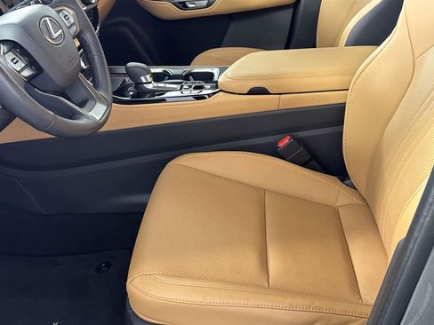 Used 2025 Lexus NX 350 AWD w/ Accessory Package (2T) image 11