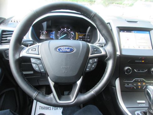 Used 2016 Ford Edge SEL w/ Equipment Group 201A AWD/4WD image 12