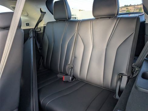 Used 2023 Acura MDX SH-AWD w/ Advance Package image 18