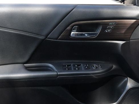 Used 2016 Honda Accord EX-L image 29