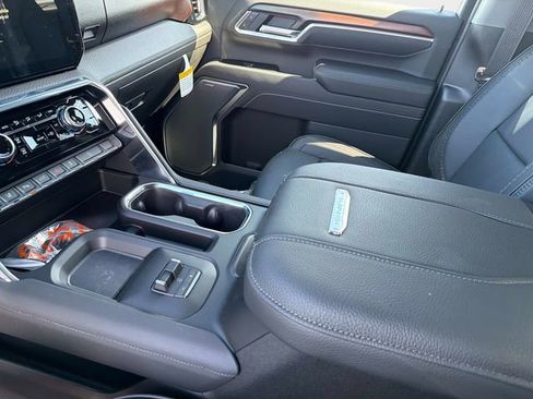 New 2026 GMC Sierra 2500 Denali w/ Denali Reserve Package image 26