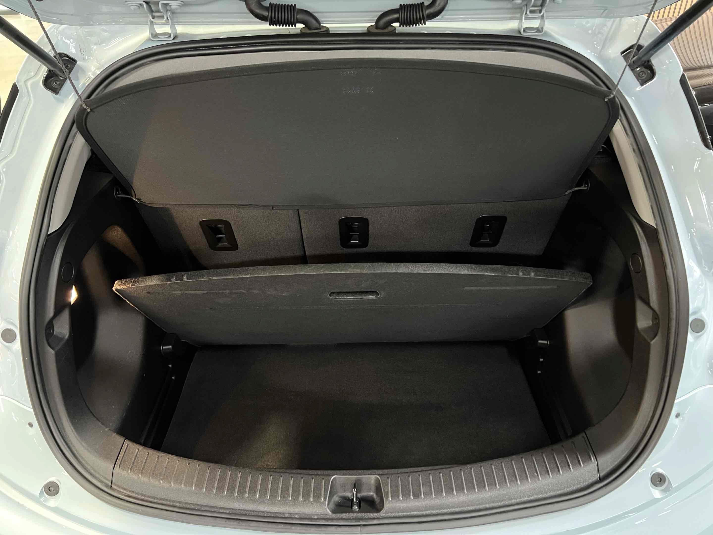 Used 2023 Chevrolet Bolt LT w/ Infotainment Package FWD image 69
