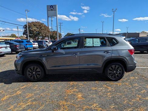 Used 2024 Volkswagen Taos S image 7