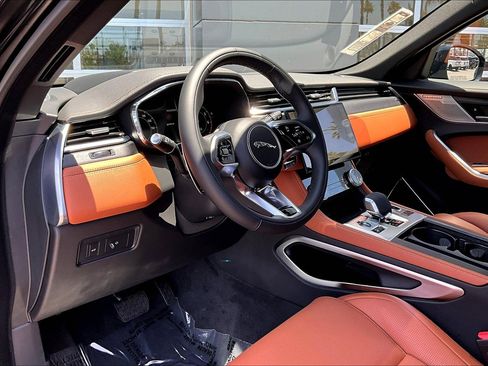 New 2026 Jaguar F-PACE R-Dynamic S image 6