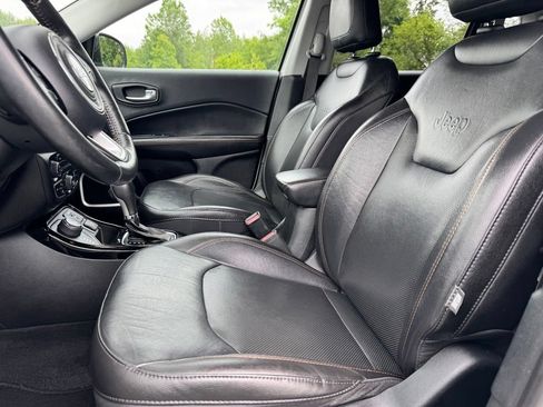 Used 2019 Jeep Compass Limited AWD/4WD image 14