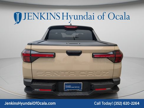 Certified 2024 Hyundai Santa Cruz SEL w/ Activity Package FWD image 4