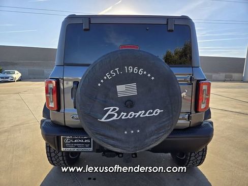 Used 2023 Ford Bronco Badlands image 5