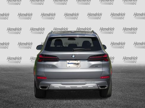 Certified 2026 BMW X5 xDrive40i image 8