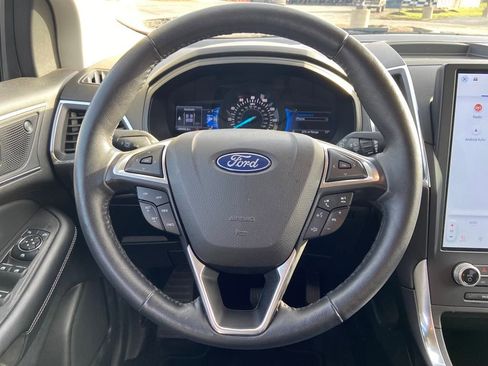Used 2023 Ford Edge Titanium image 22