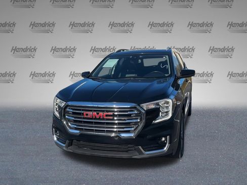Used 2022 GMC Terrain SLT w/ LPO, Floor Liner Package image 3