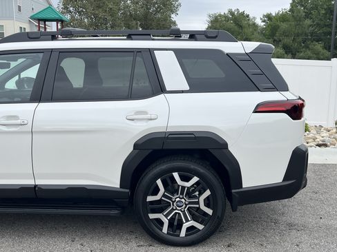 Certified 2026 Subaru Outback Touring XT AWD/4WD image 4