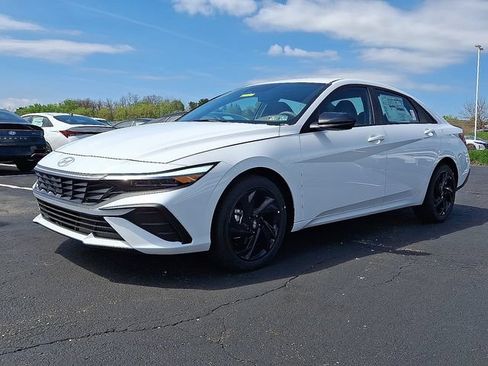New 2026 Hyundai Elantra Sport FWD image 2