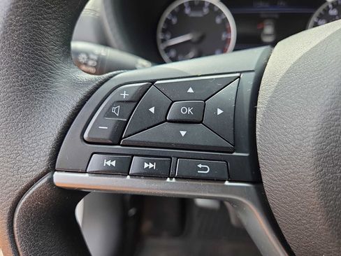 Used 2023 Nissan Sentra SV FWD image 21
