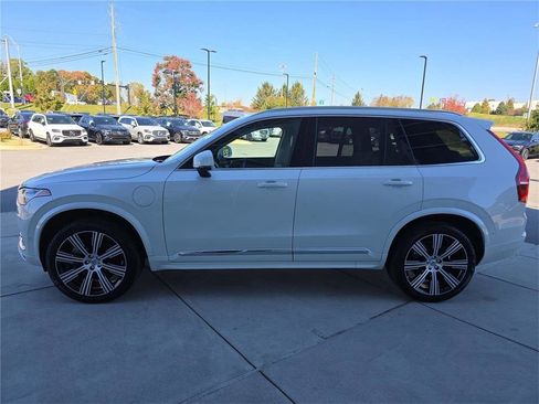 Used 2025 Volvo XC90 T8 Plus w/ Protection Package Premier image 9