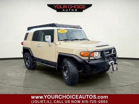 Used 2012 Toyota FJ Cruiser 4WD w/ Upgrade Pkg image 10