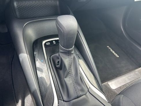 Used 2026 Toyota Corolla LE FWD image 31