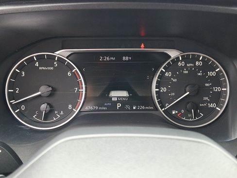 Used 2025 Nissan Rogue SV AWD/4WD image 21