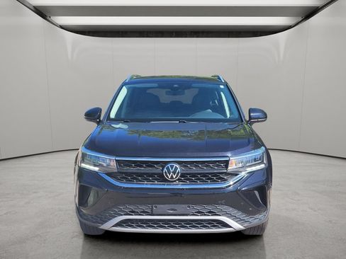 Used 2024 Volkswagen Taos SE FWD image 6