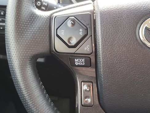 Used 2024 Toyota 4Runner TRD Off-Road image 31