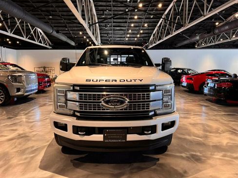 Used 2017 Ford F250 Platinum w/ Platinum Ultimate Package image 8