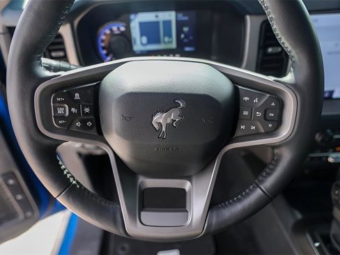 Used 2024 Ford Bronco Outer Banks image 12