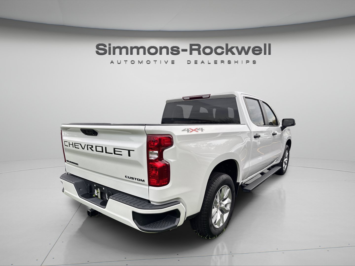 Used 2024 Chevrolet Silverado 1500 Custom w/ LPO, Dark Essentials Package AWD/4WD image 5