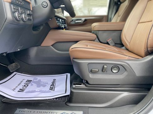 New 2026 Chevrolet Tahoe High Country AWD/4WD image 21