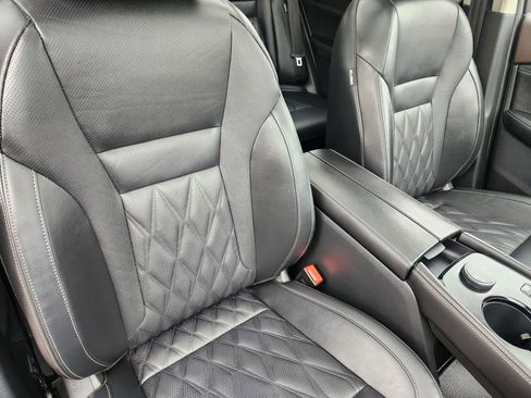 Used 2022 Nissan Rogue Platinum w/ Head-Up Display Package image 16