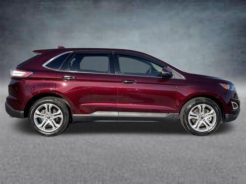 Used 2018 Ford Edge Titanium image 4