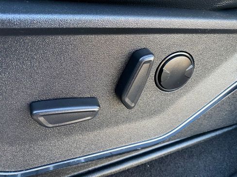 Used 2024 Ford F150 Lariat image 12