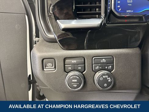 Used 2023 Chevrolet Silverado 1500 LT AWD/4WD image 23