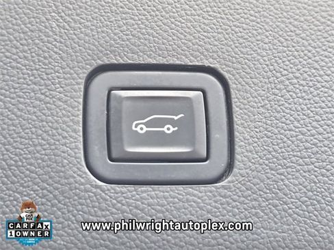 Used 2021 Chevrolet Traverse RS w/ LPO, 'HIT The Road' Package image 22