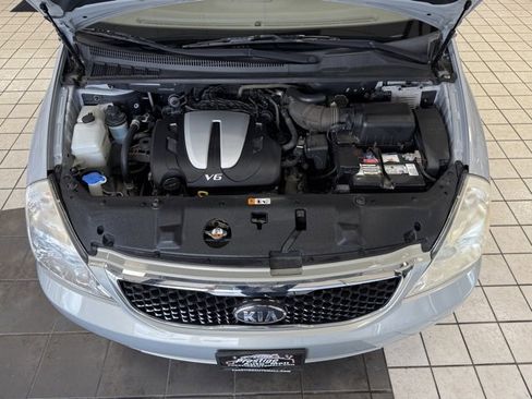 Used 2014 Kia Sedona LX image 31