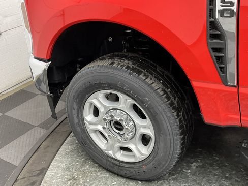 New 2025 Ford F250 XLT w/ 360-Degree Camera Package image 31