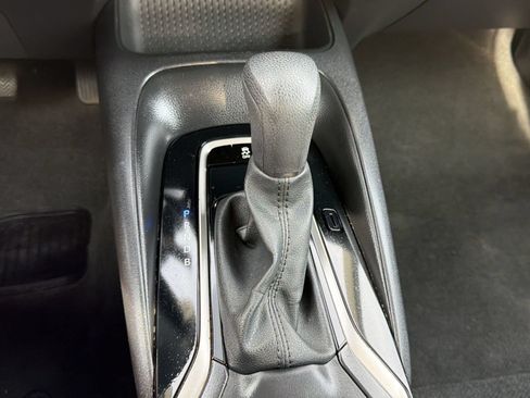 Used 2024 Toyota Corolla LE FWD image 19