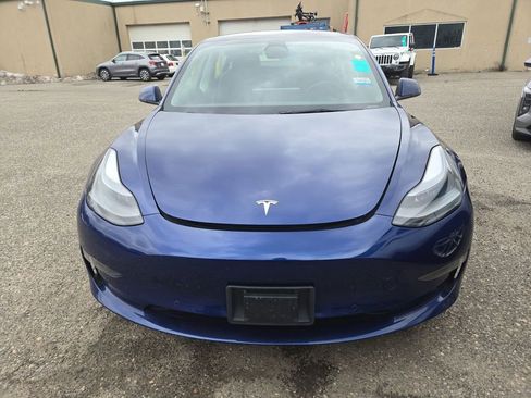 Used 2022 Tesla Model 3 image 2