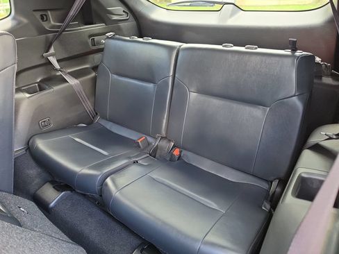 Used 2024 Mitsubishi Outlander SE Black Edition FWD image 14