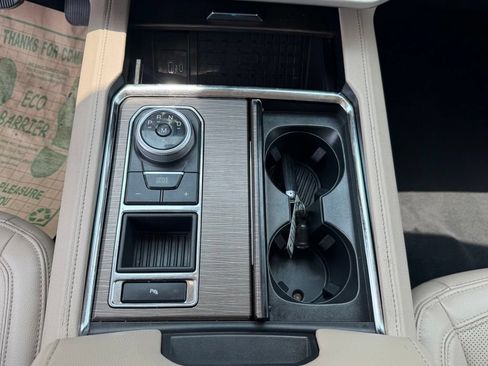 Used 2024 Ford Expedition Max Limited RWD image 18