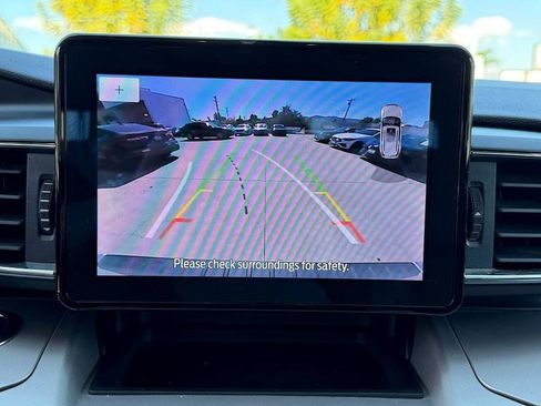 Certified 2024 Ford Explorer XLT w/ Equipment Group 202A image 33